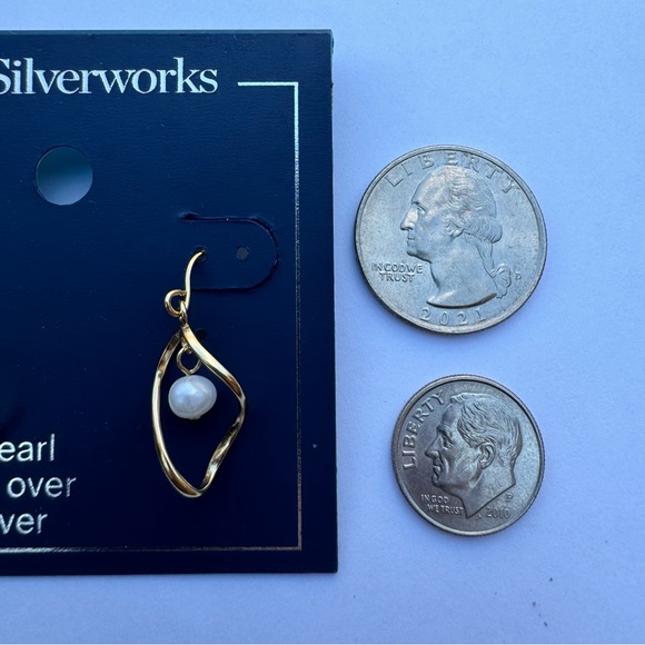 NEW! Women’s Genuine Pearl 24KT Gold Sterling Silver Earrings by Silverworks NWT - Picture 4 of 5